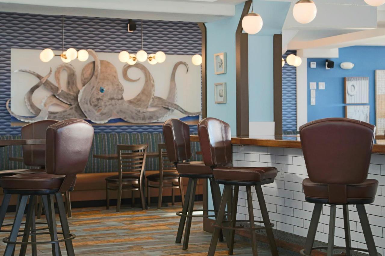 Quality Inn Boardwalk Ошен Сити Экстерьер фото