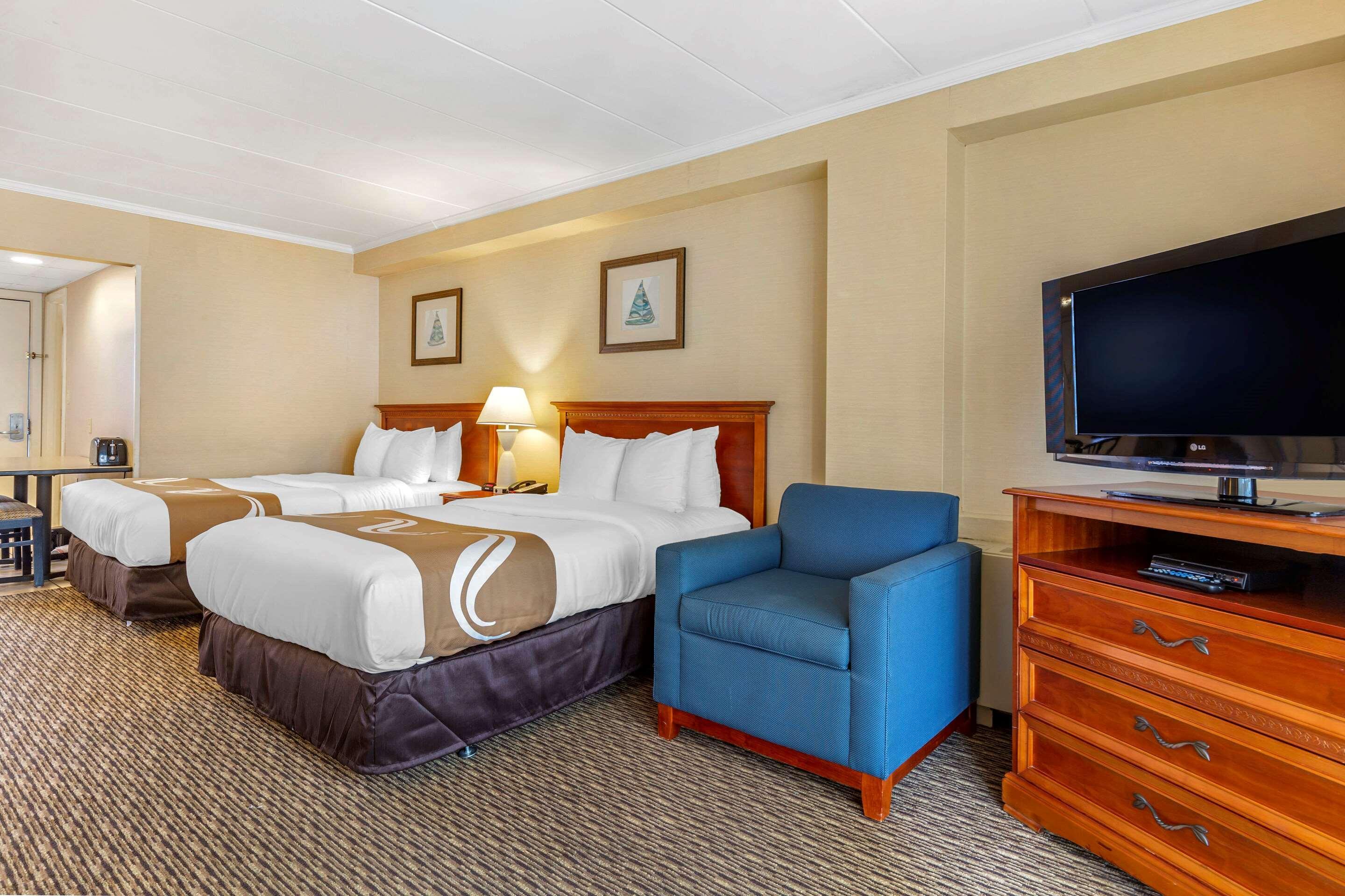 Quality Inn Boardwalk Ошен Сити Экстерьер фото