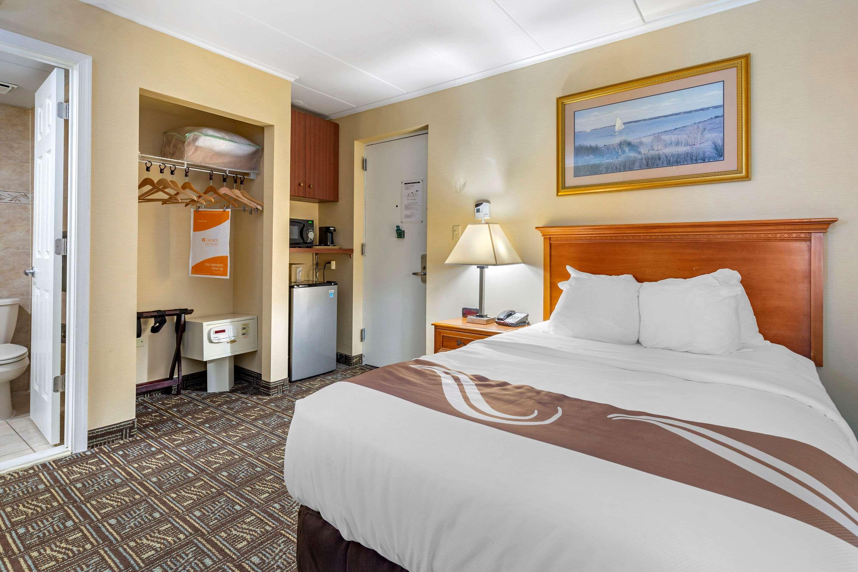 Quality Inn Boardwalk Ошен Сити Экстерьер фото