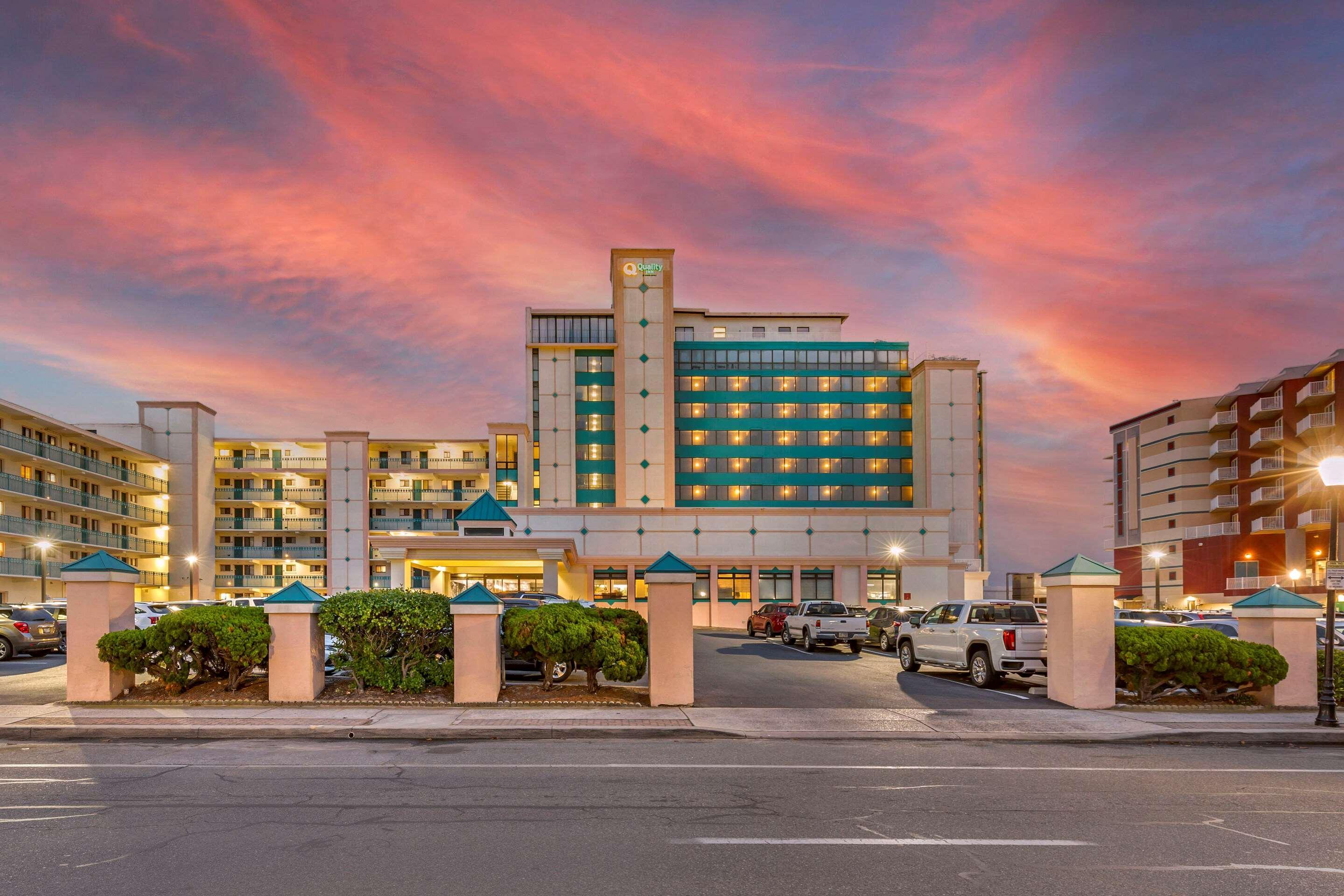 Quality Inn Boardwalk Ошен Сити Экстерьер фото