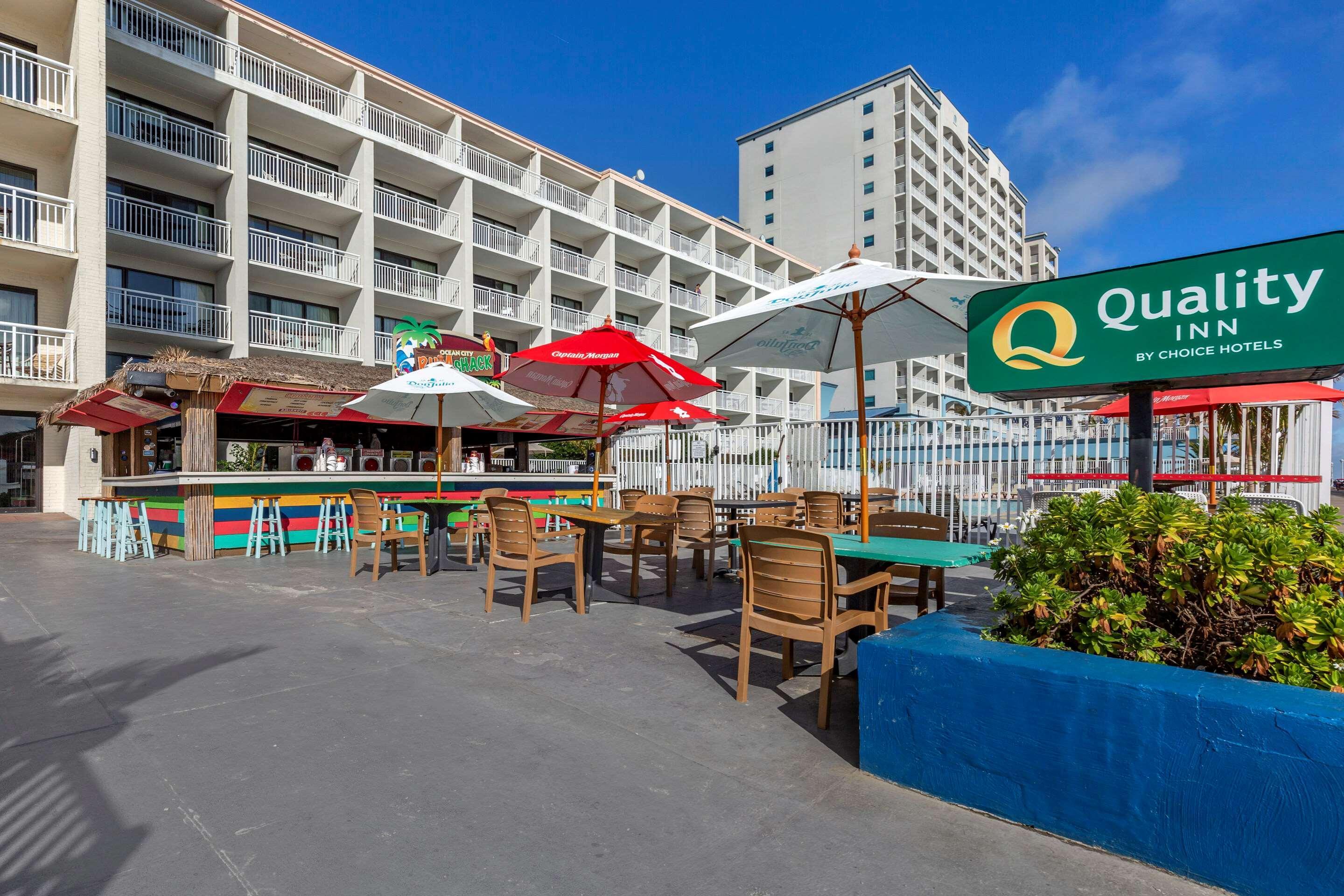 Quality Inn Boardwalk Ошен Сити Экстерьер фото
